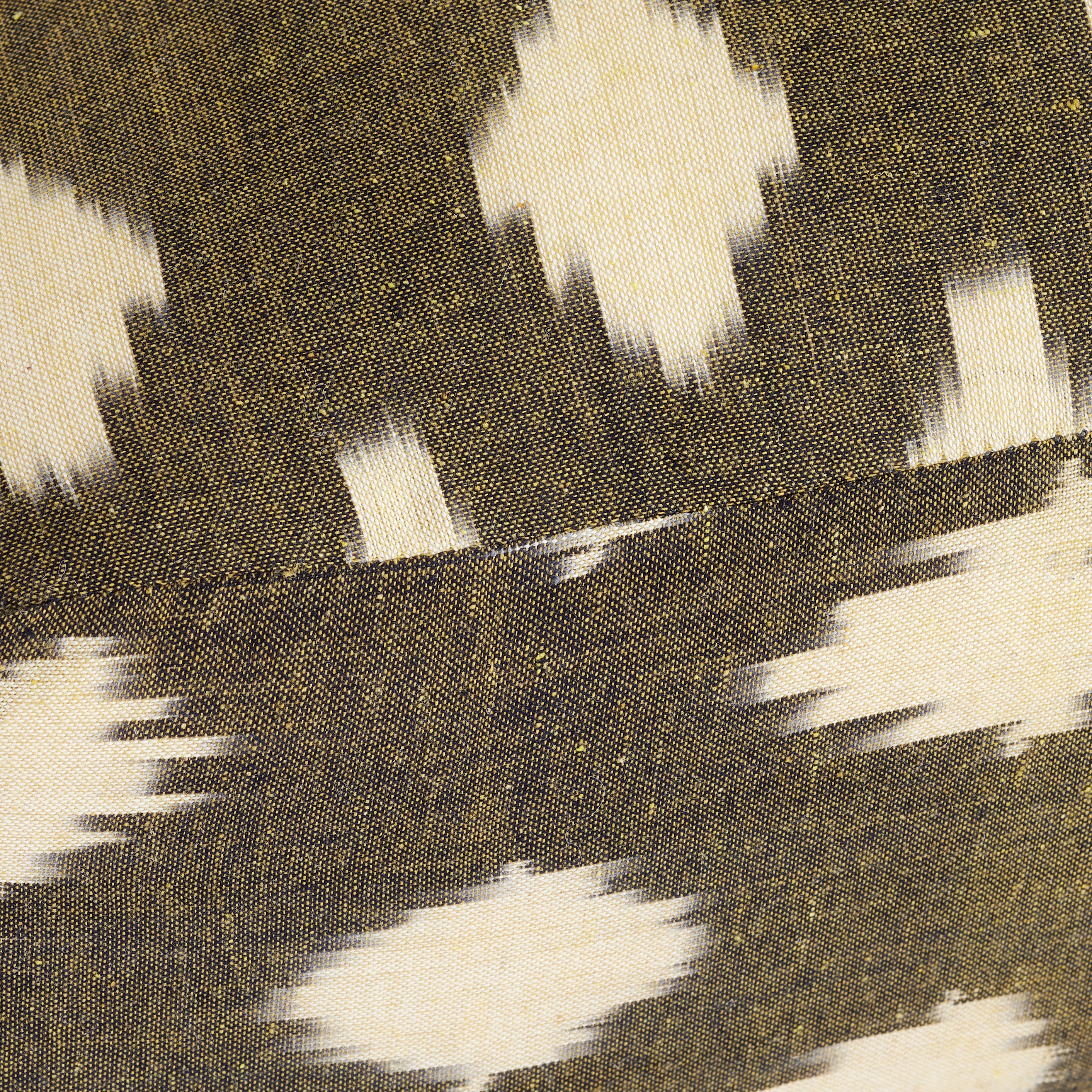 PETIT COUSSIN DE SOL - FEUILLES DE THE IKAT