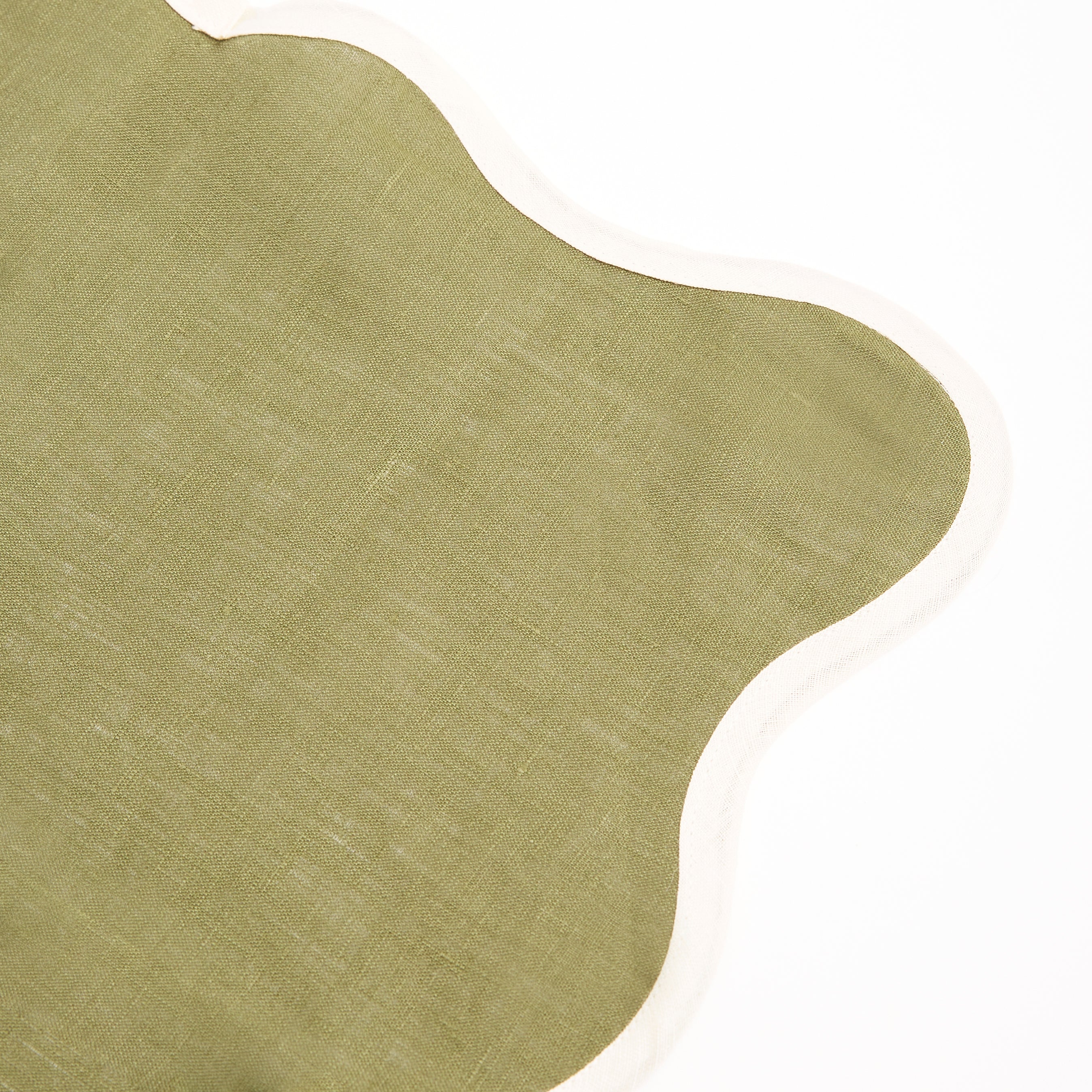 TABLE NAPKIN - SHELL - SWEDISH GREEN AND IVORY